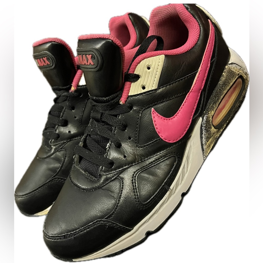Nike black leather/bright pink air max
2012